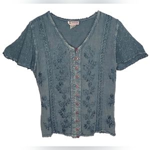 Just Cruisiuy button up blouse